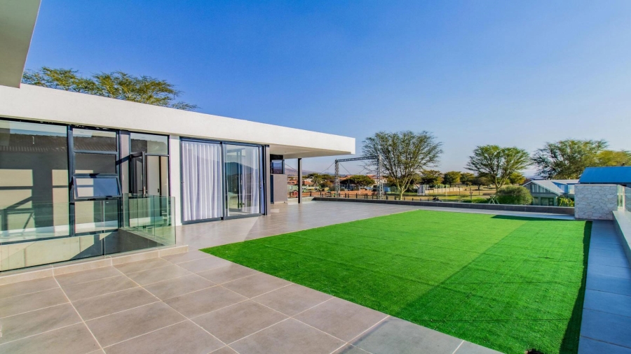 6 Bedroom Property for Sale in The Islands Estates North West